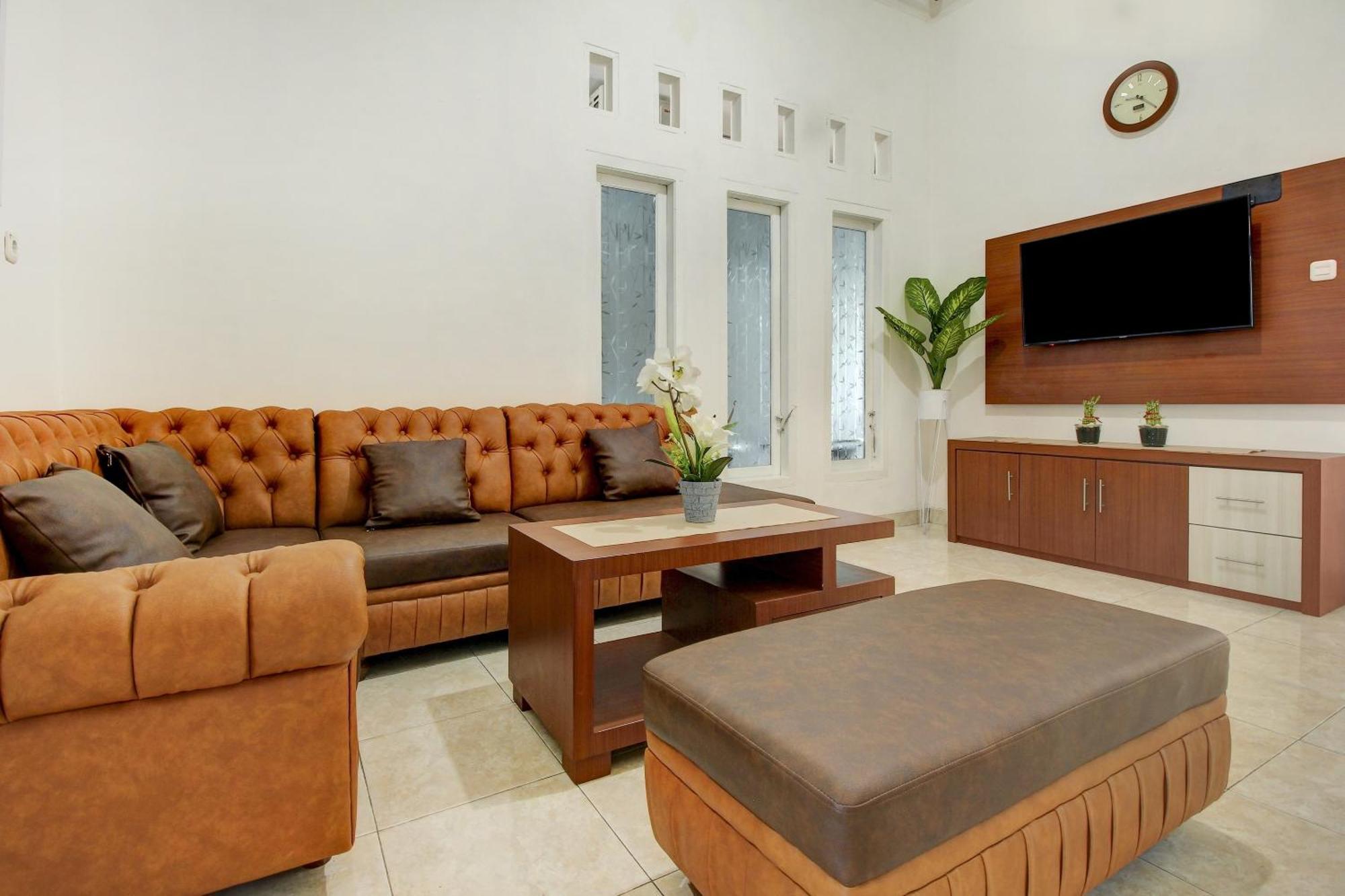 Oyo Life 3415 Penginapan Wimane Palembang Ngoại thất bức ảnh